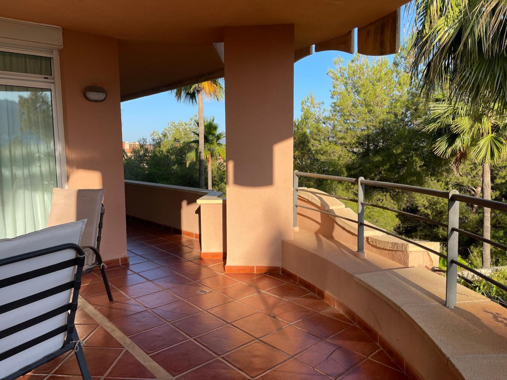 Magna 3 Bed Nueva Andalucia Appartement